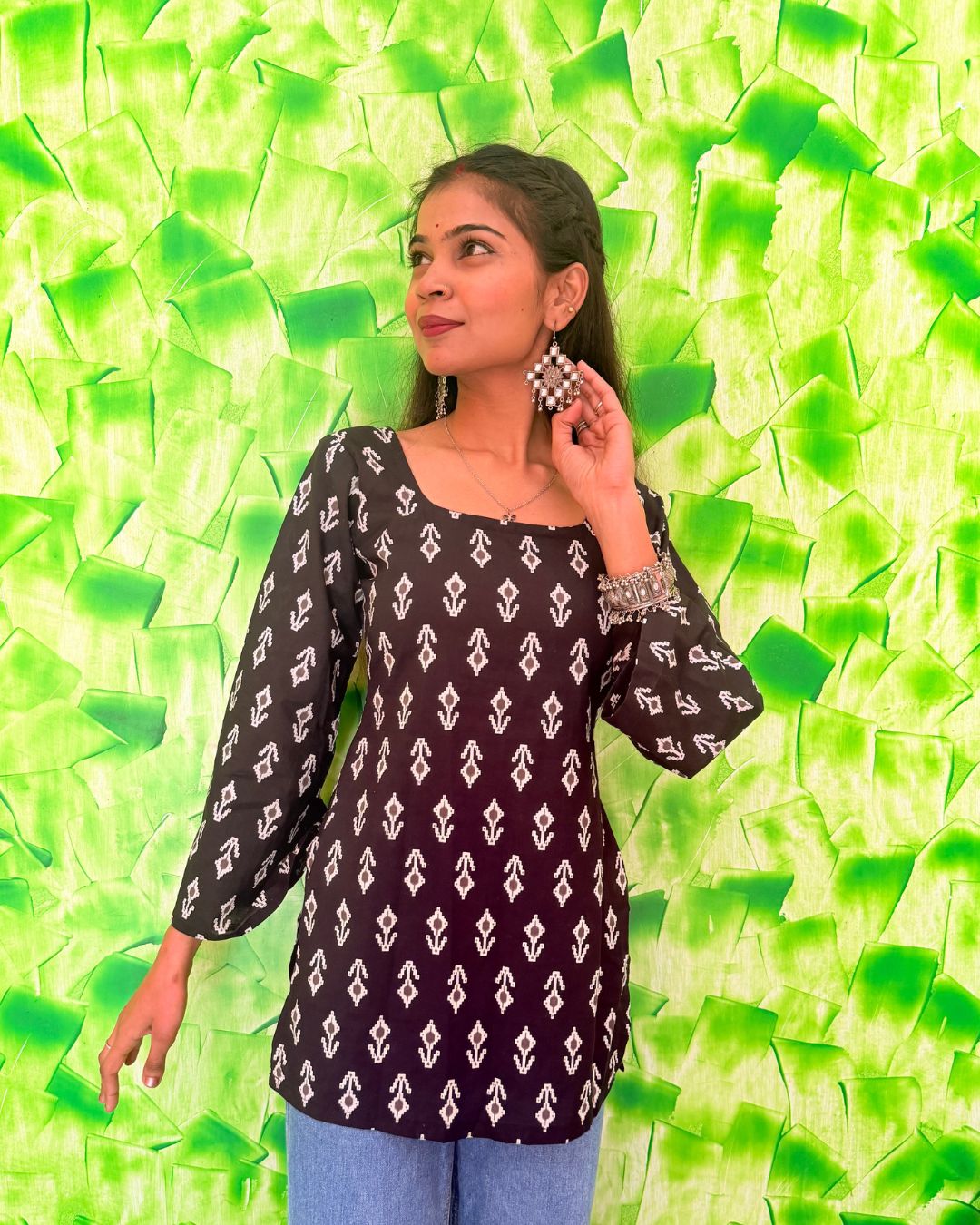 Black Printed Straight Kurti for Women | Cotton Ethnic Daily Wear Kurti